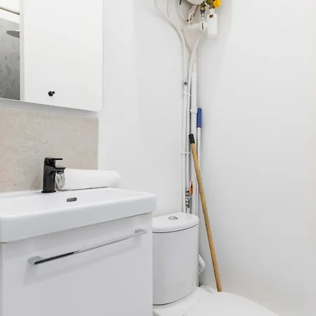 2 Pieces Les Halles A Deux Pas