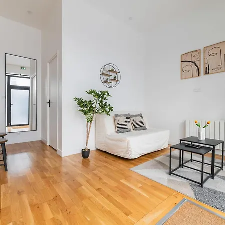 2 Pieces Les Halles A Deux Pas *