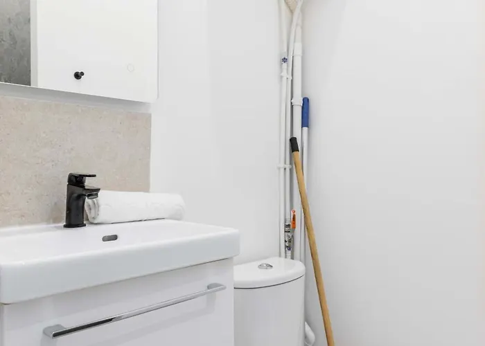 2 Pieces Les Halles A Deux Pas